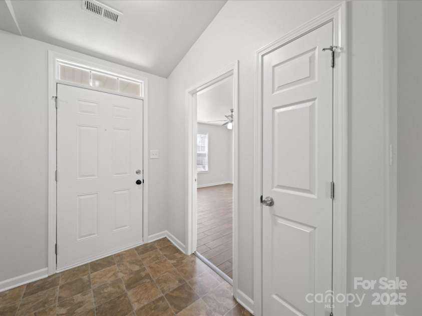 10031 Orchard Grass Court, Charlotte, NC 28278.  MLS# CAR4239438, YatesRealty ID 5105. Entrance near primary bedroom