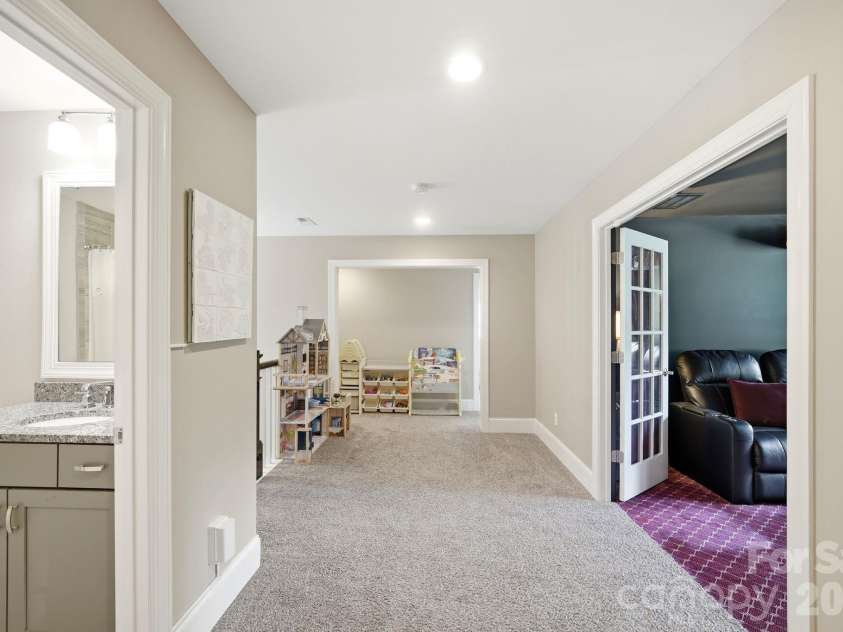 4219 Island Fox Lane, Denver, NC 28037.  MLS# CAR4422543, YatesRealty ID 51052. 