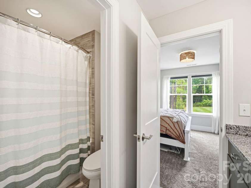 4219 Island Fox Lane, Denver, NC 28037.  MLS# CAR4422543, YatesRealty ID 51052. 