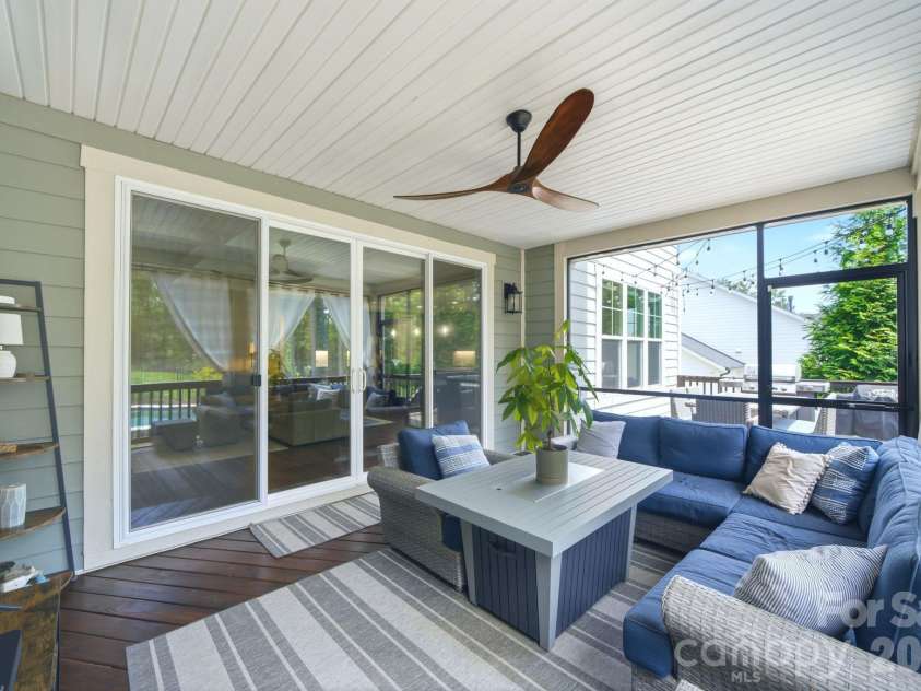 4219 Island Fox Lane, Denver, NC 28037.  MLS# CAR4422543, YatesRealty ID 51052. 