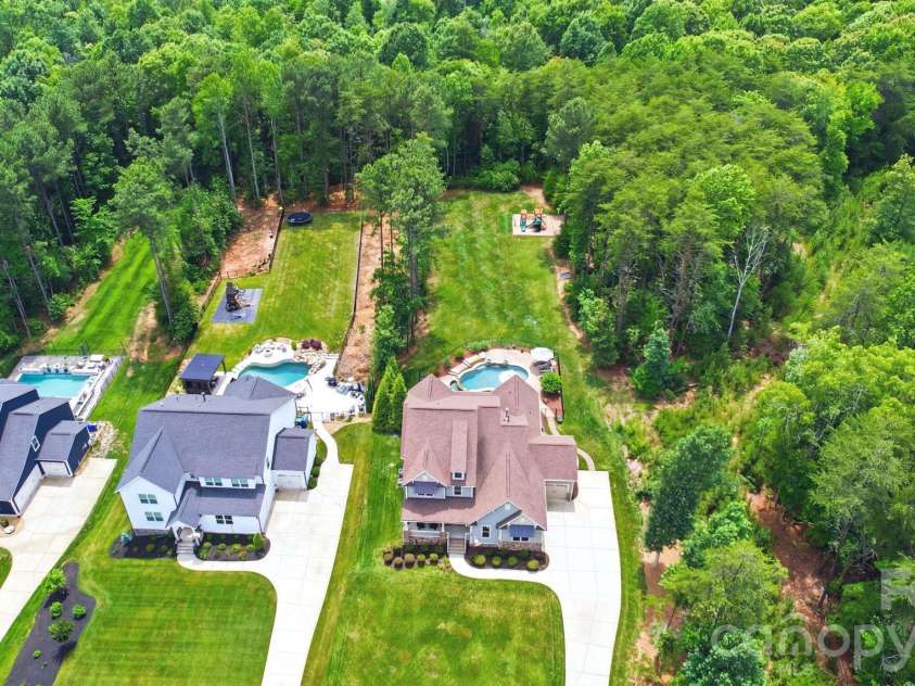 4219 Island Fox Lane, Denver, NC 28037.  MLS# CAR4422543, YatesRealty ID 51052. 