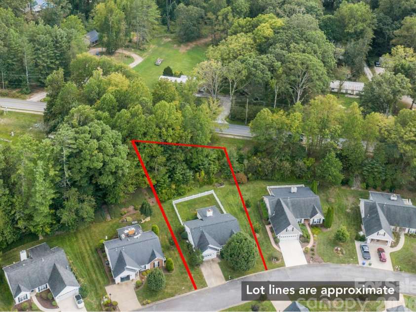 98 Stonehollow Road, Fletcher, NC 28732.  MLS# CAR4422790, YatesRealty ID 51053. 