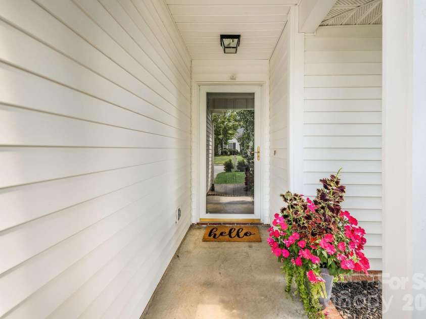 98 Stonehollow Road, Fletcher, NC 28732.  MLS# CAR4422790, YatesRealty ID 51053. 