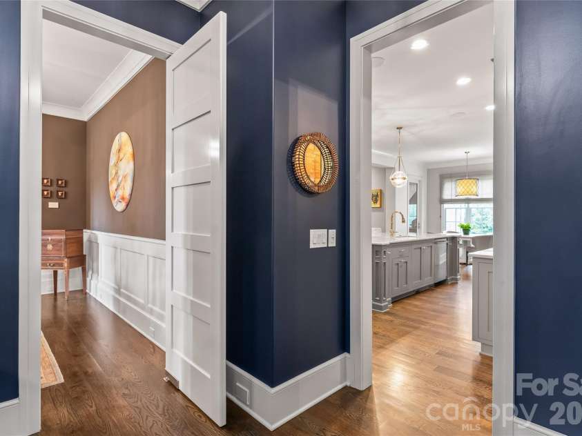 2800 Wintergreen Drive, Charlotte, NC 28211.  MLS# CAR4410831, YatesRealty ID 51056. Entry into scullery from main kitchen and formal dining room