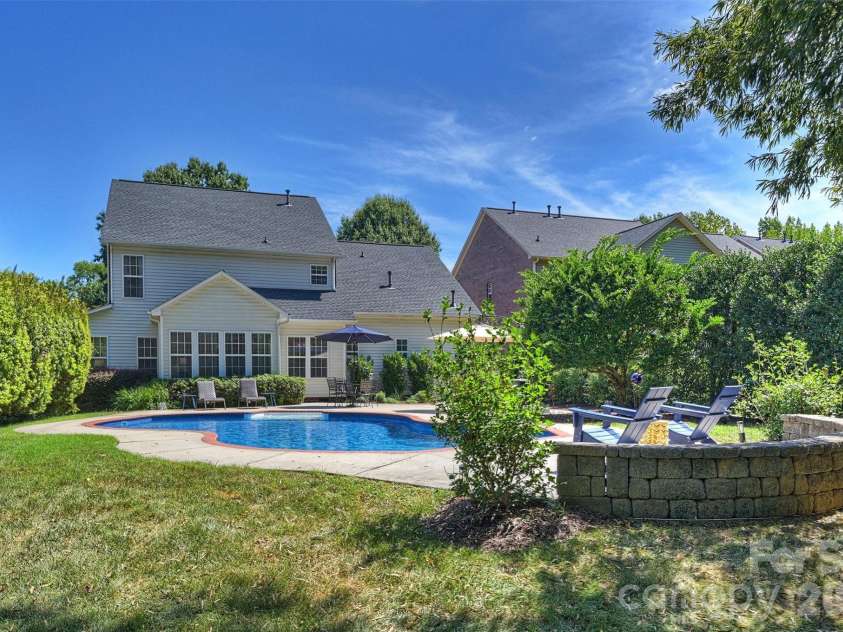 5632 Wrenfield Court, Charlotte, NC 28277.  MLS# CAR4424735, YatesRealty ID 51058. 