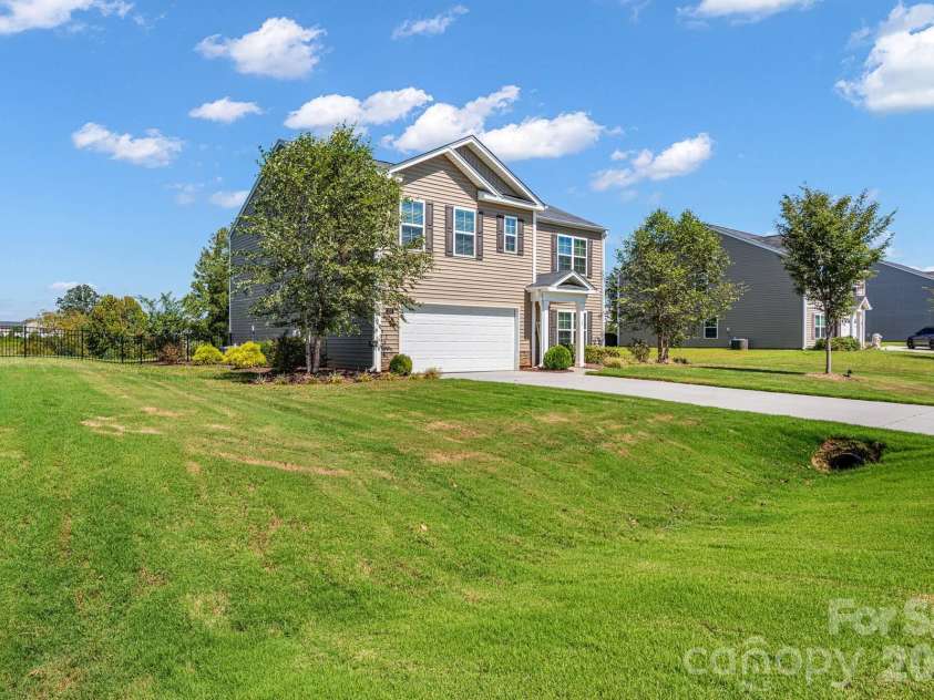 350 Daniel Drive, Lexington, NC 27295.  MLS# CAR4425243, YatesRealty ID 51059. 