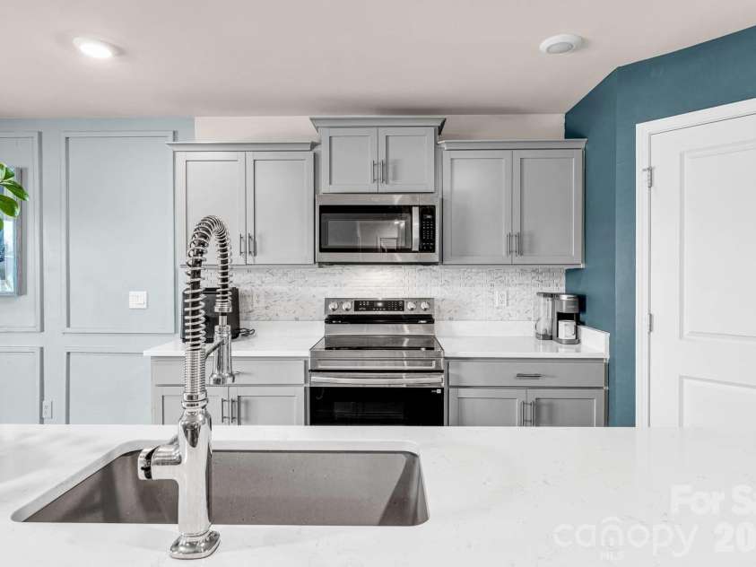 350 Daniel Drive, Lexington, NC 27295.  MLS# CAR4425243, YatesRealty ID 51059. 