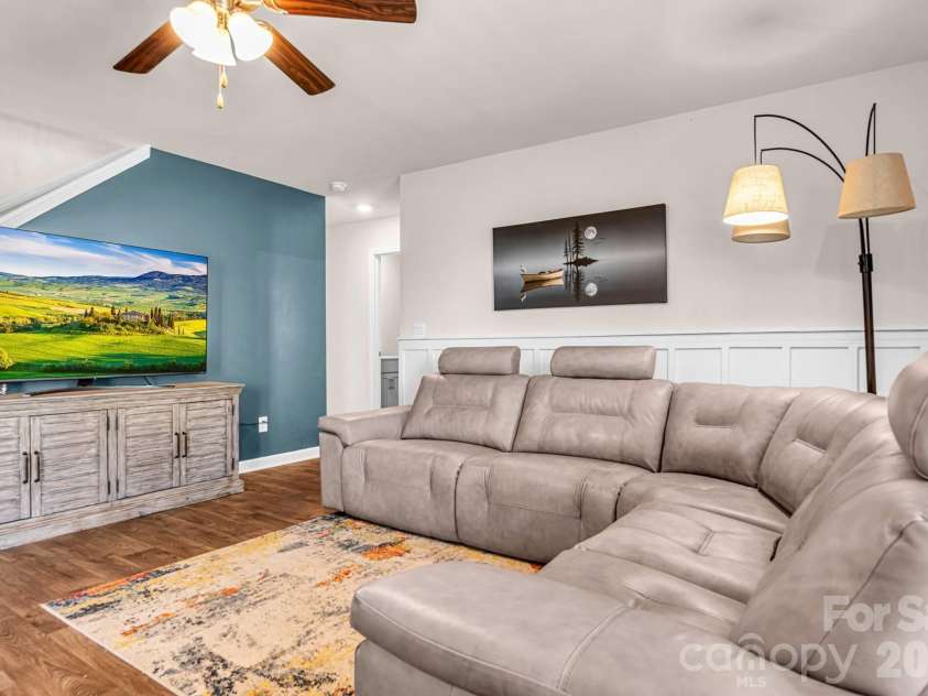 350 Daniel Drive, Lexington, NC 27295.  MLS# CAR4425243, YatesRealty ID 51059. 