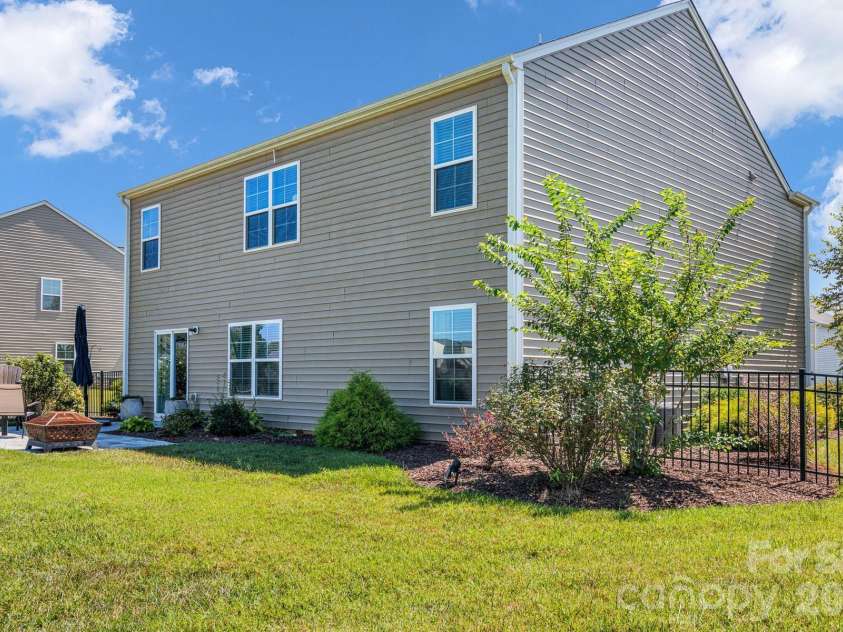 350 Daniel Drive, Lexington, NC 27295.  MLS# CAR4425243, YatesRealty ID 51059. 