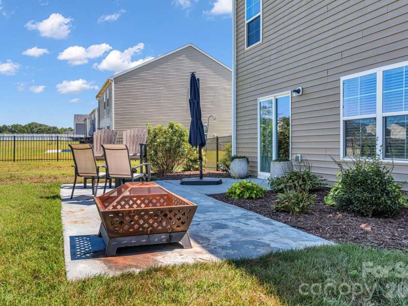 350 Daniel Drive, Lexington, NC 27295.  MLS# CAR4425243, YatesRealty ID 51059. 