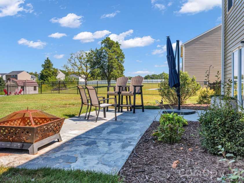 350 Daniel Drive, Lexington, NC 27295.  MLS# CAR4425243, YatesRealty ID 51059. 