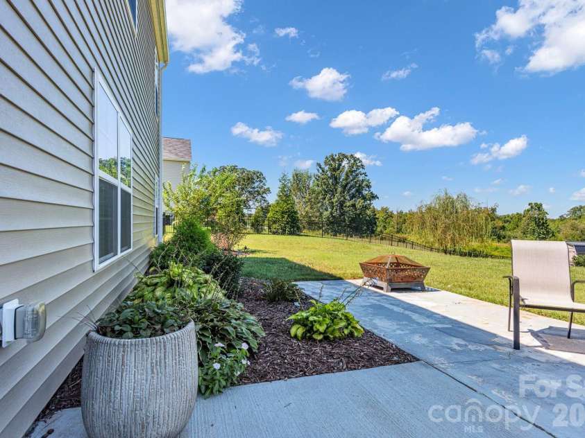 350 Daniel Drive, Lexington, NC 27295.  MLS# CAR4425243, YatesRealty ID 51059. 