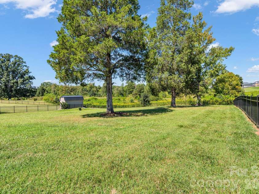 350 Daniel Drive, Lexington, NC 27295.  MLS# CAR4425243, YatesRealty ID 51059. 