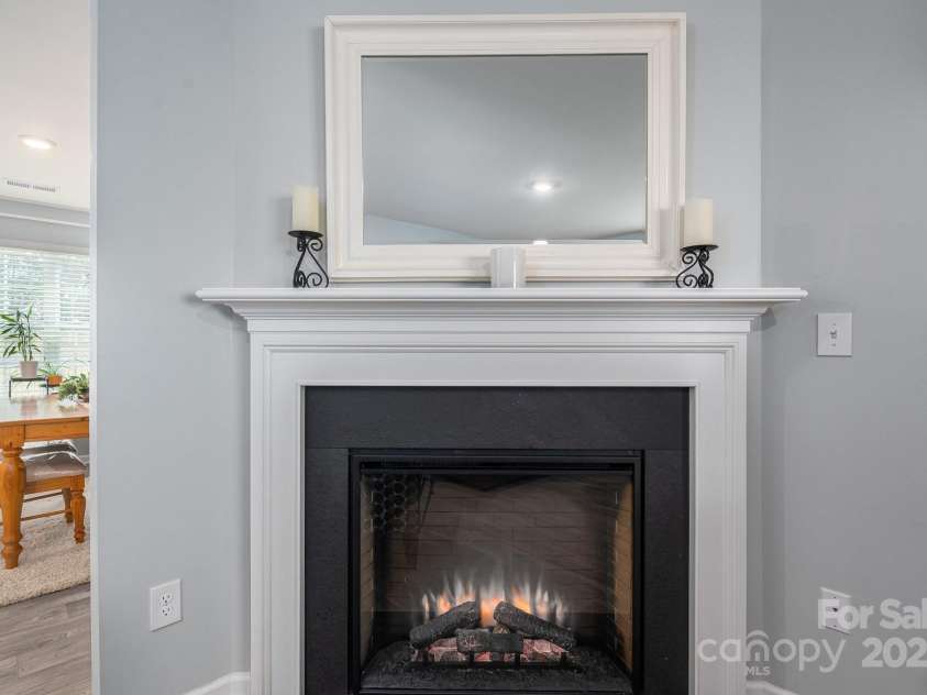 1347 Mifflin Lane, Dallas, NC 28034.  MLS# CAR4245403, YatesRealty ID 5106. 