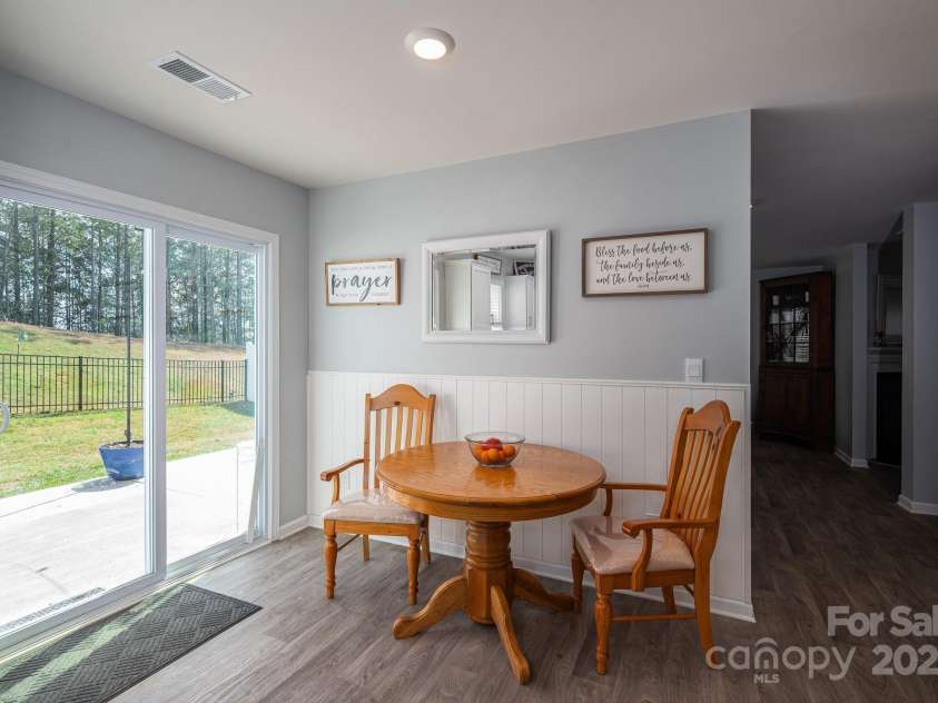 1347 Mifflin Lane, Dallas, NC 28034.  MLS# CAR4245403, YatesRealty ID 5106. 