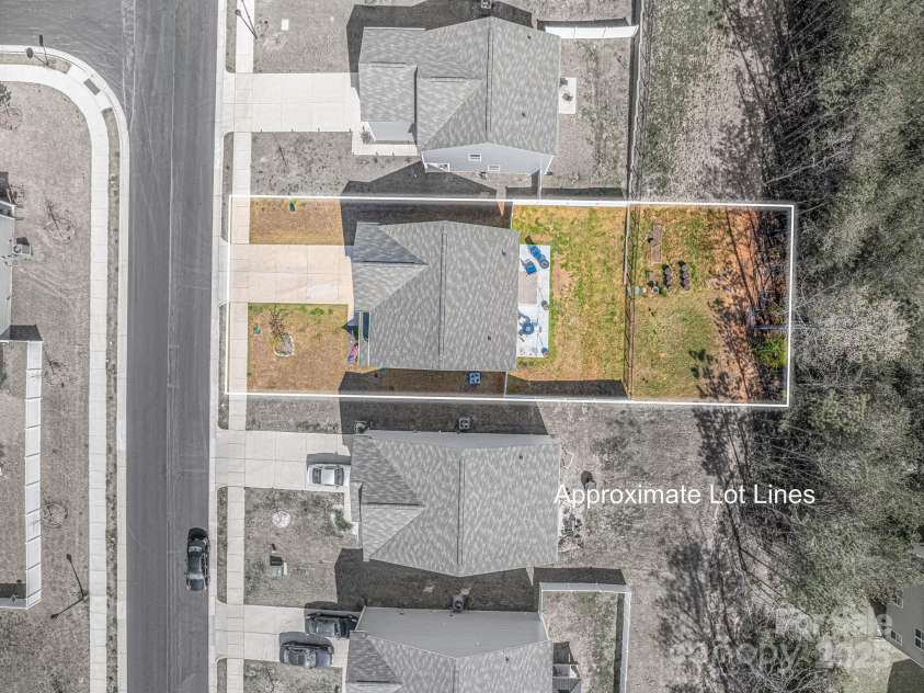 1347 Mifflin Lane, Dallas, NC 28034.  MLS# CAR4245403, YatesRealty ID 5106. 