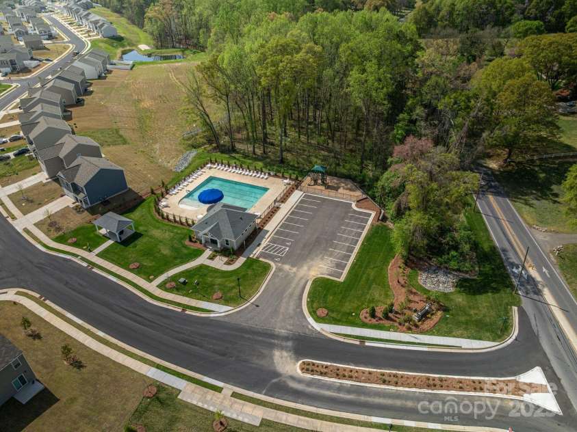 1347 Mifflin Lane, Dallas, NC 28034.  MLS# CAR4245403, YatesRealty ID 5106. 