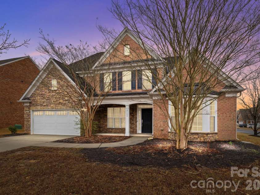 2100 Goddard Way, Waxhaw, NC 28173.  MLS# CAR4344975, YatesRealty ID 5106. 