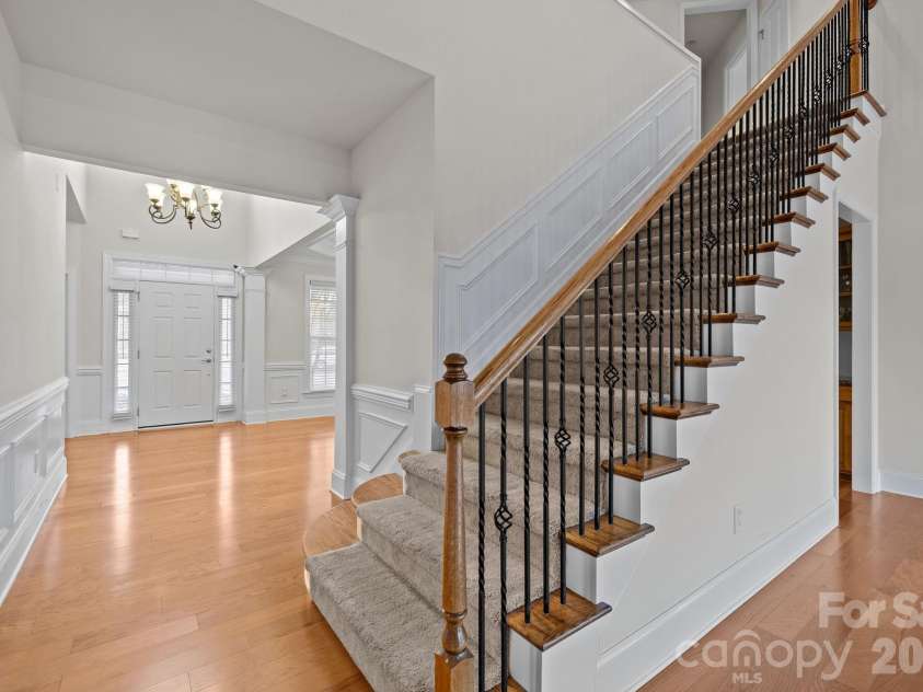 2100 Goddard Way, Waxhaw, NC 28173.  MLS# CAR4344975, YatesRealty ID 5106. 