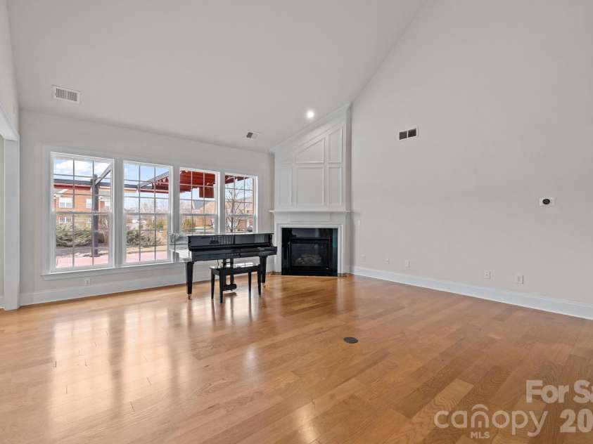 2100 Goddard Way, Waxhaw, NC 28173.  MLS# CAR4344975, YatesRealty ID 5106. 