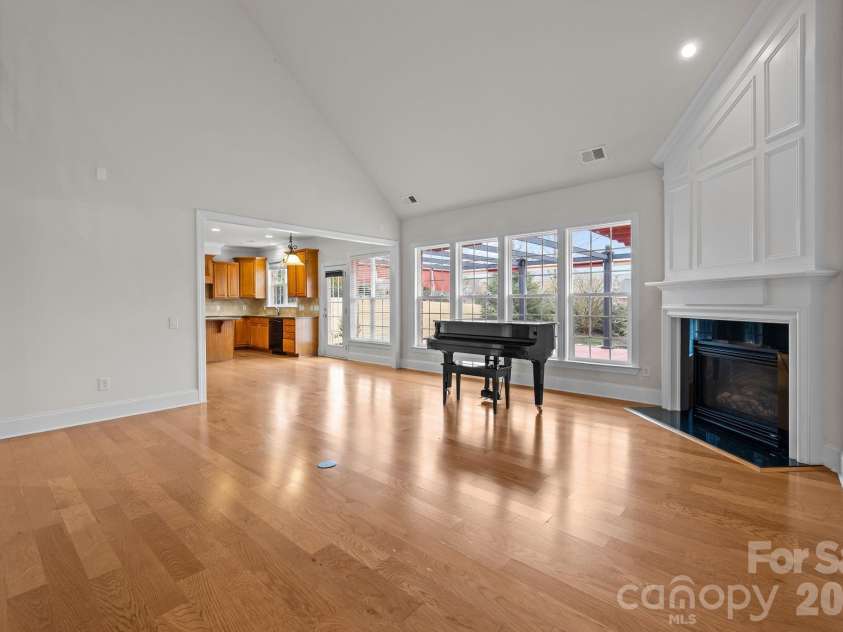 2100 Goddard Way, Waxhaw, NC 28173.  MLS# CAR4344975, YatesRealty ID 5106. 