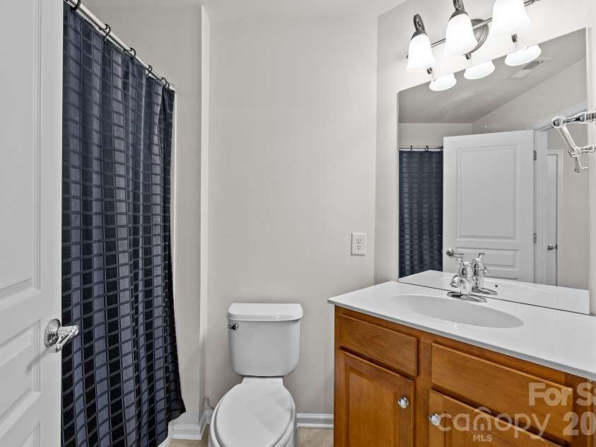 2100 Goddard Way, Waxhaw, NC 28173.  MLS# CAR4344975, YatesRealty ID 5106. 