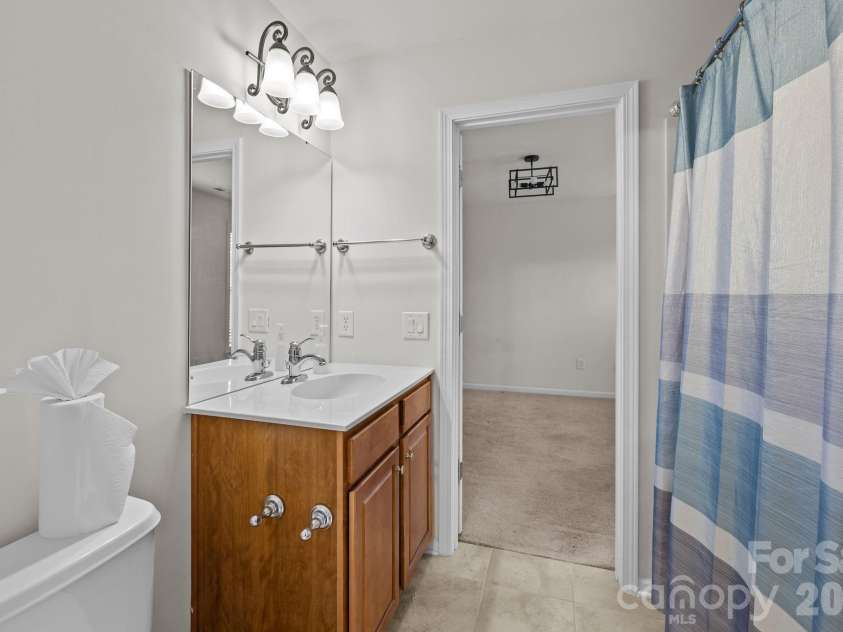 2100 Goddard Way, Waxhaw, NC 28173.  MLS# CAR4344975, YatesRealty ID 5106. 
