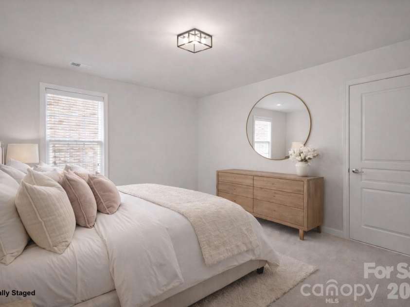 2100 Goddard Way, Waxhaw, NC 28173.  MLS# CAR4344975, YatesRealty ID 5106. 