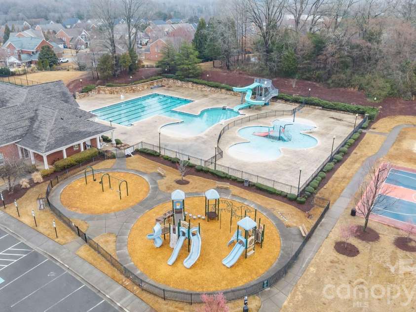 2100 Goddard Way, Waxhaw, NC 28173.  MLS# CAR4344975, YatesRealty ID 5106. 