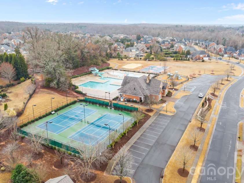 2100 Goddard Way, Waxhaw, NC 28173.  MLS# CAR4344975, YatesRealty ID 5106. 