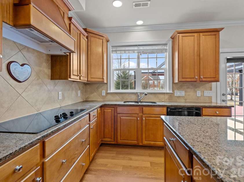 2100 Goddard Way, Waxhaw, NC 28173.  MLS# CAR4344975, YatesRealty ID 5106. 