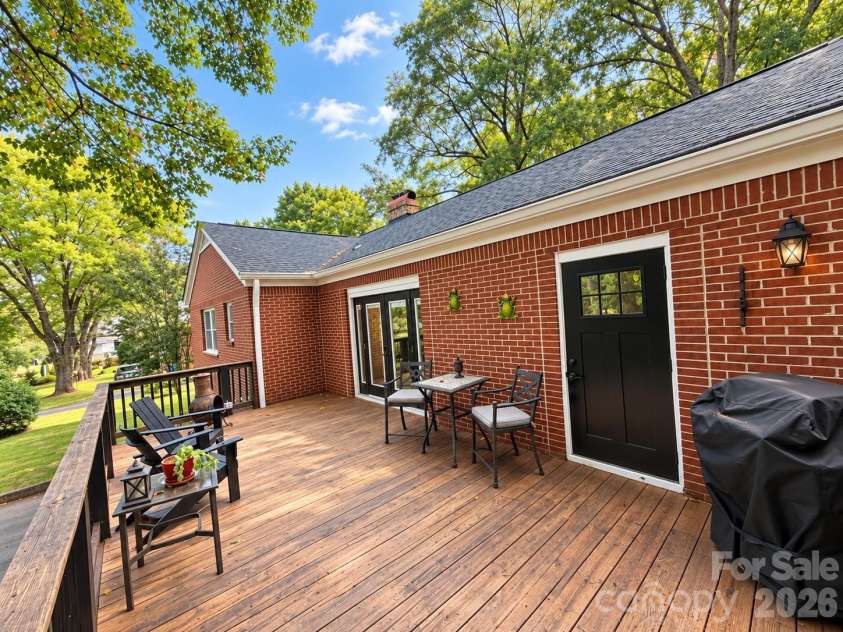 609 1st Avenue, Conover, NC 28613.  MLS# CAR4424652, YatesRealty ID 51063. 