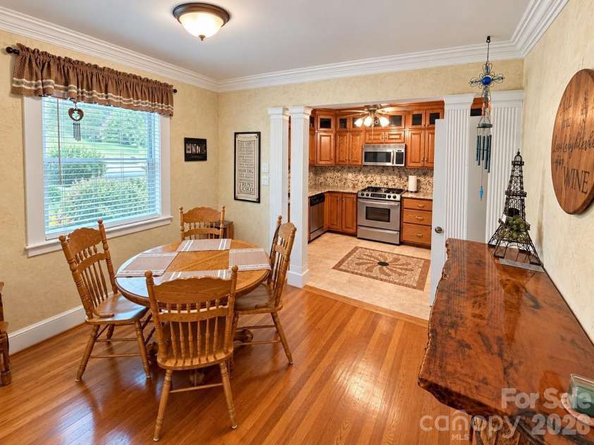 609 1st Avenue, Conover, NC 28613.  MLS# CAR4424652, YatesRealty ID 51063. 