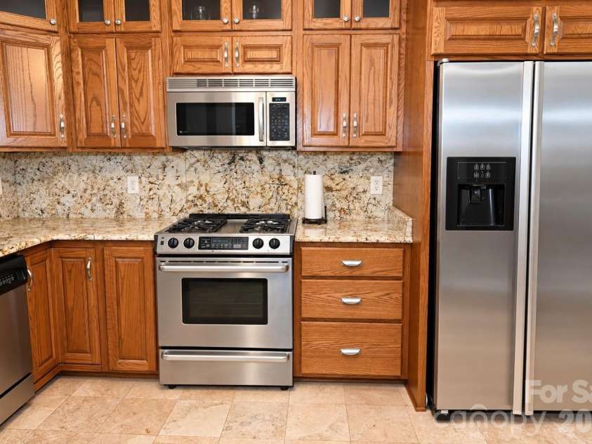 609 1st Avenue, Conover, NC 28613.  MLS# CAR4424652, YatesRealty ID 51063. 