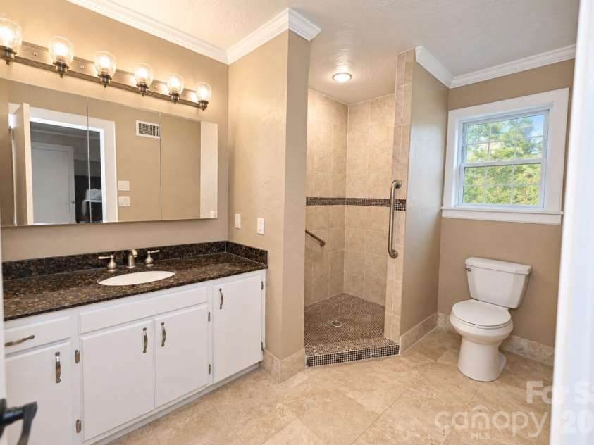 609 1st Avenue, Conover, NC 28613.  MLS# CAR4424652, YatesRealty ID 51063. 
