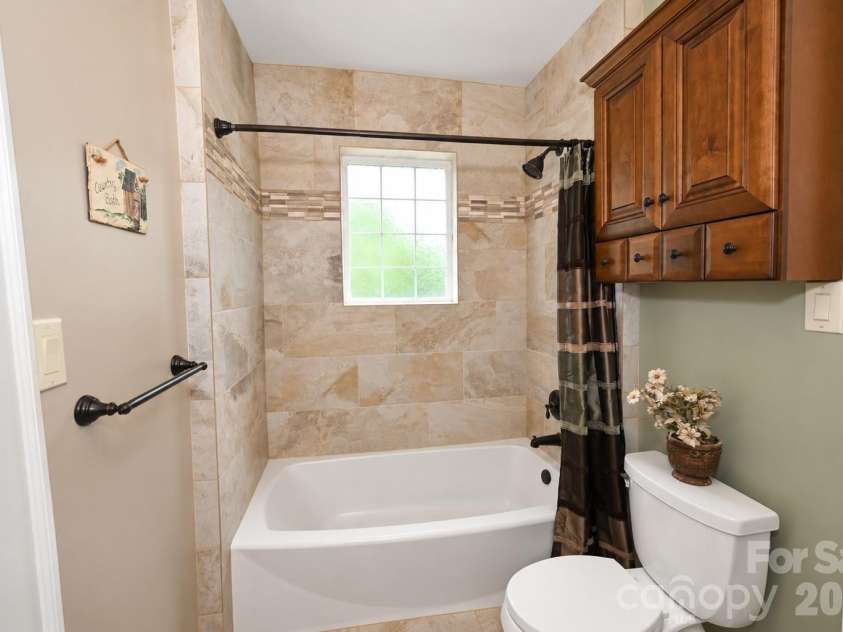 609 1st Avenue, Conover, NC 28613.  MLS# CAR4424652, YatesRealty ID 51063. 