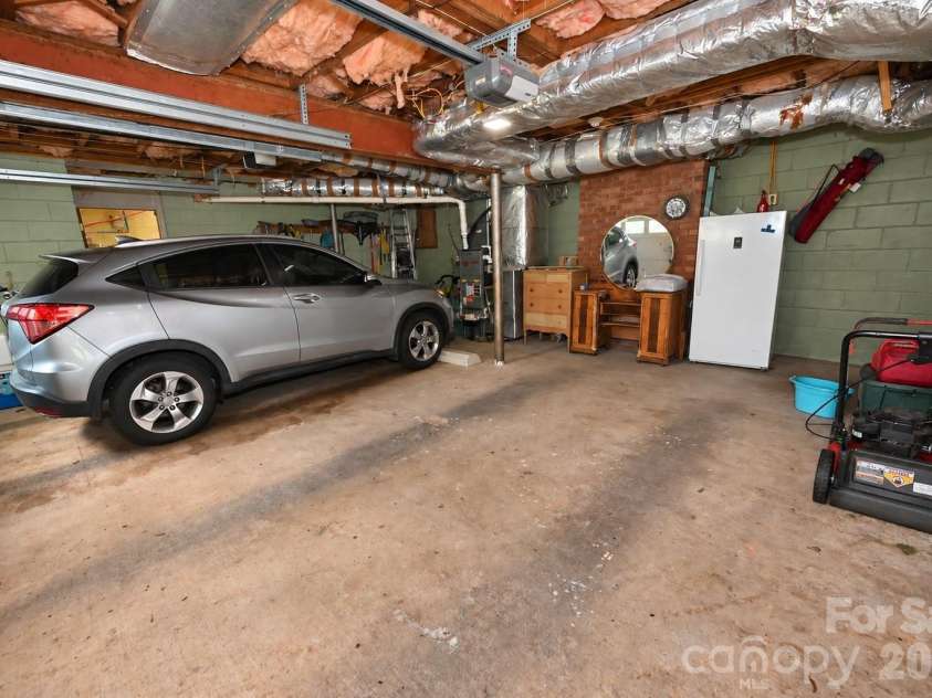 609 1st Avenue, Conover, NC 28613.  MLS# CAR4424652, YatesRealty ID 51063. 