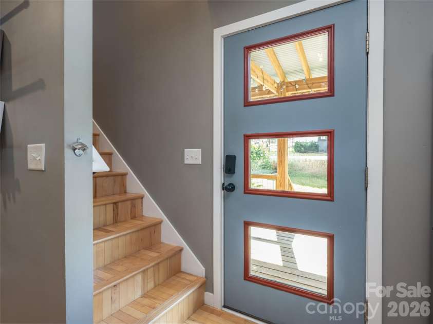 1 Half Moon Drive, Swannanoa, NC 28778.  MLS# CAR4424834, YatesRealty ID 51065. 