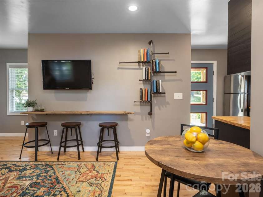 1 Half Moon Drive, Swannanoa, NC 28778.  MLS# CAR4424834, YatesRealty ID 51065. 
