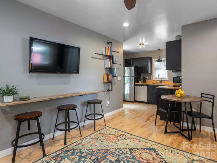 1 Half Moon Drive, Swannanoa, NC 28778.  MLS# CAR4424834, YatesRealty ID 51065. 