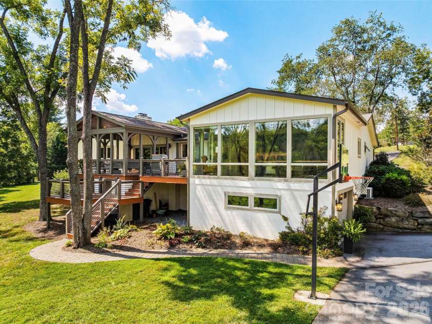 235 White Pine Drive, Fletcher, NC 28732.  MLS# CAR4425262, YatesRealty ID 51068. 