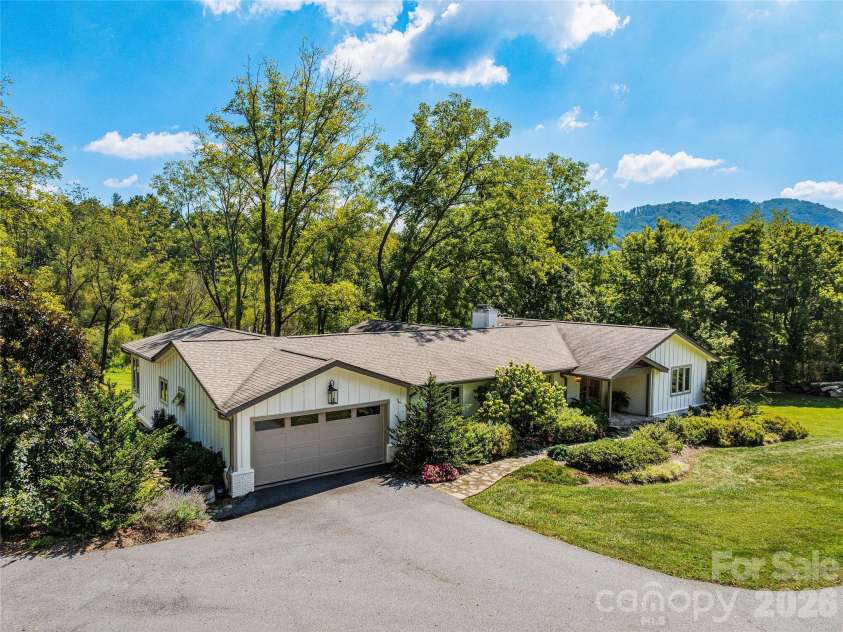 235 White Pine Drive, Fletcher, NC 28732.  MLS# CAR4425262, YatesRealty ID 51068. 