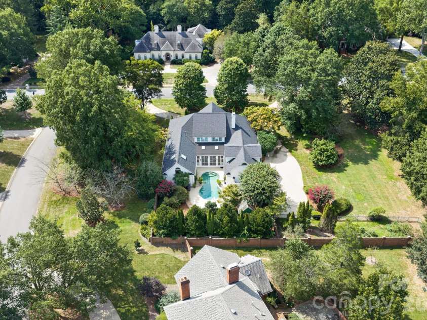 3747 Moorland Drive, Charlotte, NC 28226.  MLS# CAR4424515, YatesRealty ID 51069. 