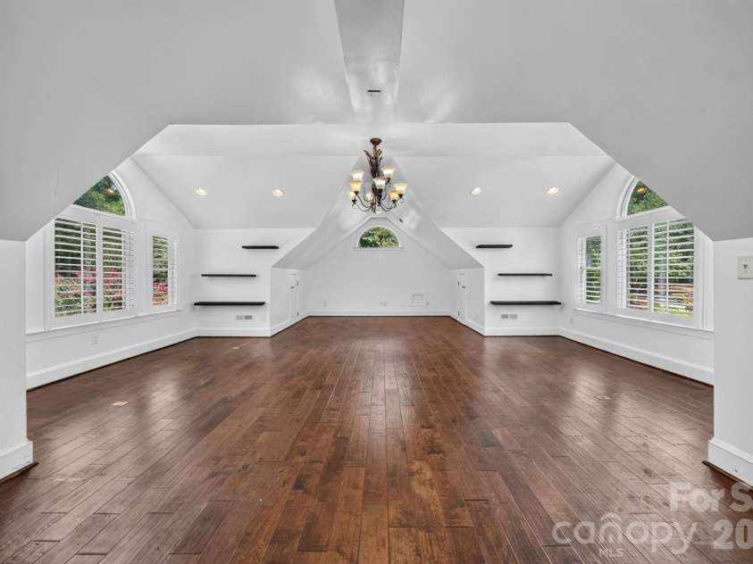 3747 Moorland Drive, Charlotte, NC 28226.  MLS# CAR4424515, YatesRealty ID 51069. 
