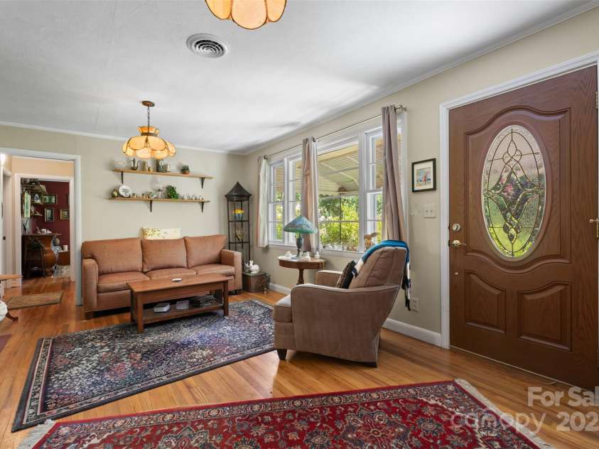 25 Wall Road, Tryon, NC 28782.  MLS# CAR4274060, YatesRealty ID 5107. 