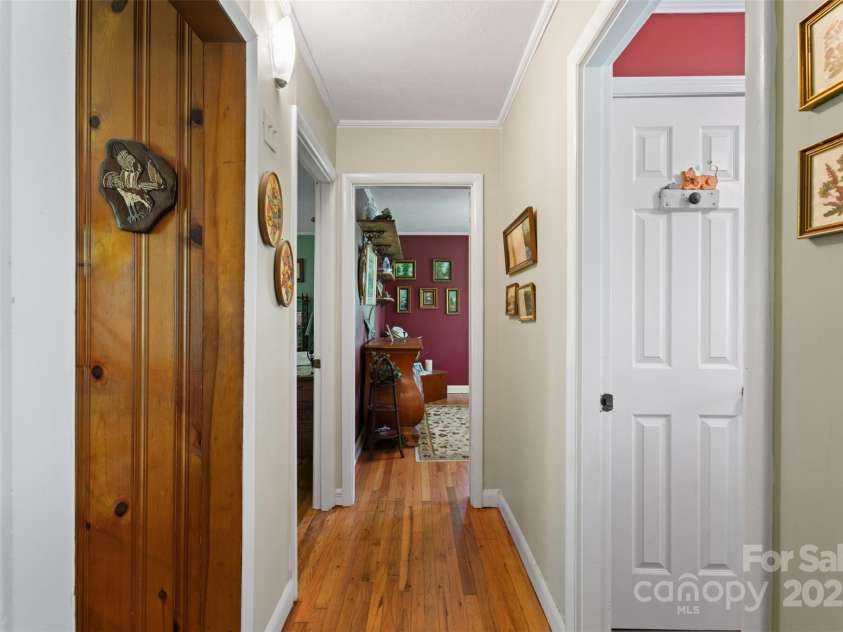 25 Wall Road, Tryon, NC 28782.  MLS# CAR4274060, YatesRealty ID 5107. 