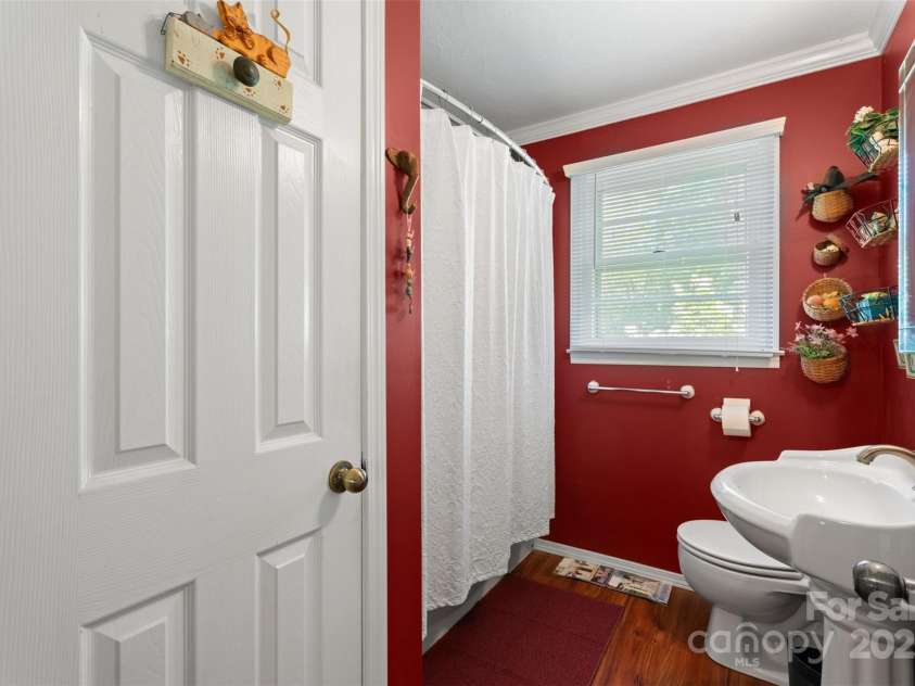 25 Wall Road, Tryon, NC 28782.  MLS# CAR4274060, YatesRealty ID 5107. 