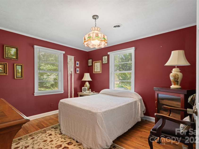 25 Wall Road, Tryon, NC 28782.  MLS# CAR4274060, YatesRealty ID 5107. 