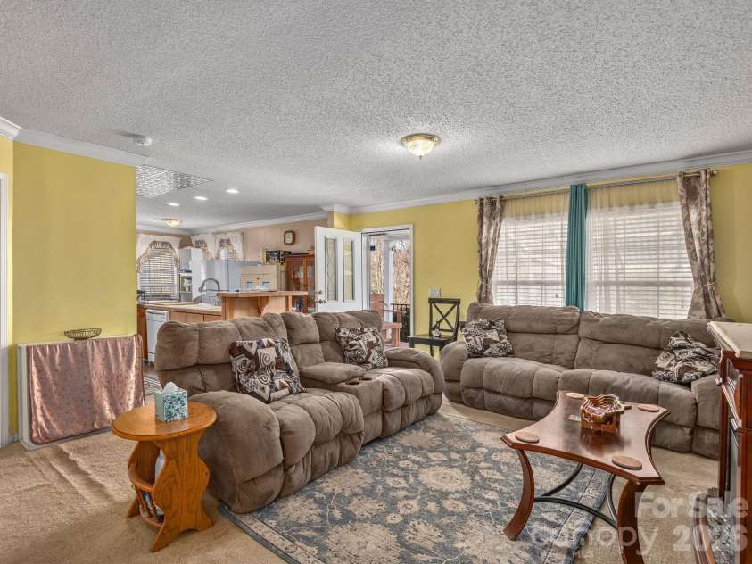 373 Starnes Cove Road, Candler, NC 28715.  MLS# CAR4344168, YatesRealty ID 5107. 