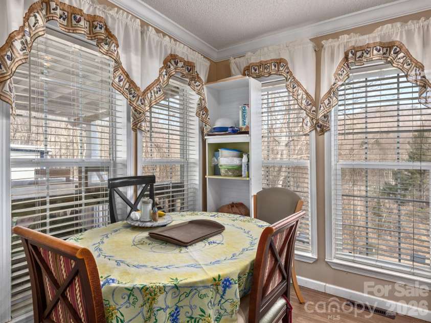 373 Starnes Cove Road, Candler, NC 28715.  MLS# CAR4344168, YatesRealty ID 5107. 